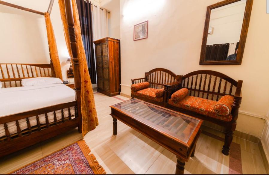 Sisodia Hotel & Resorts Джодхпур Экстерьер фото